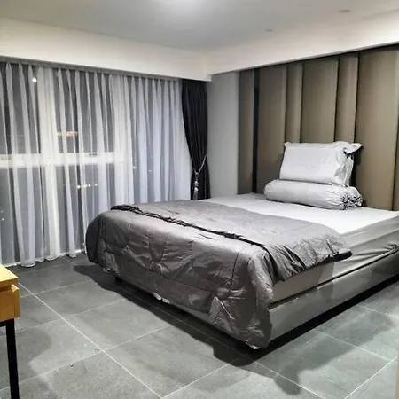 Nice Apartment With City View At Grand Jati Junction Medan Exterior photo