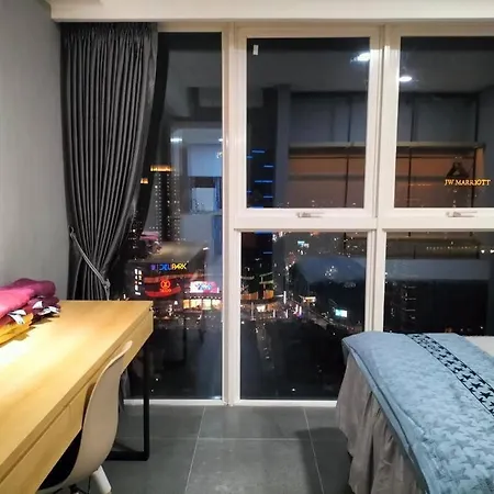 Nice Apartment With City View At Grand Jati Junction Medan Exterior photo
