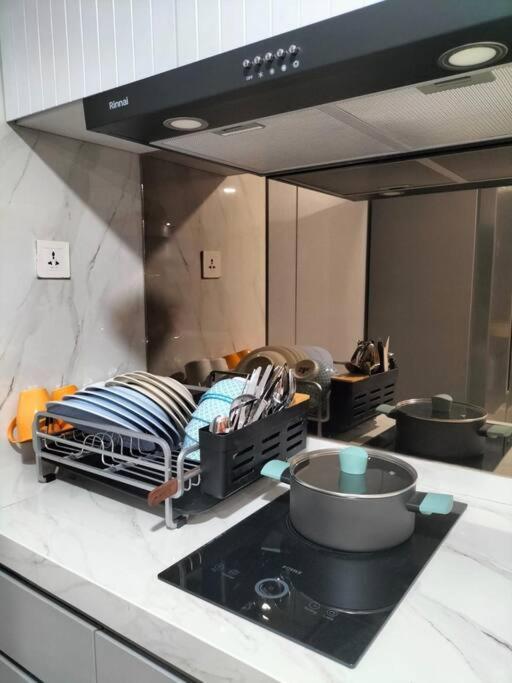 Apartment With View At Grand Jati Junction